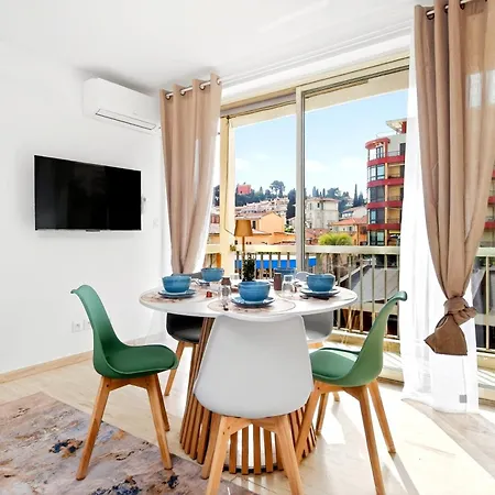 5 Pers - Centre - Climatise Menton